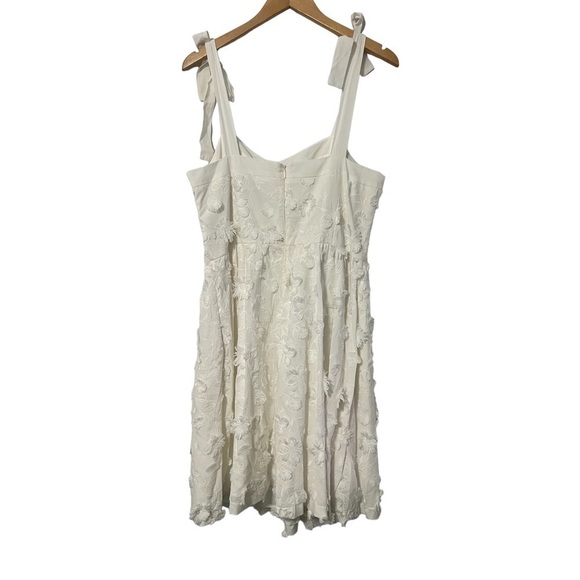 Gal Meets Glam Trudy Embroidered Floral Dress Size 12 - Picture 7 of 9